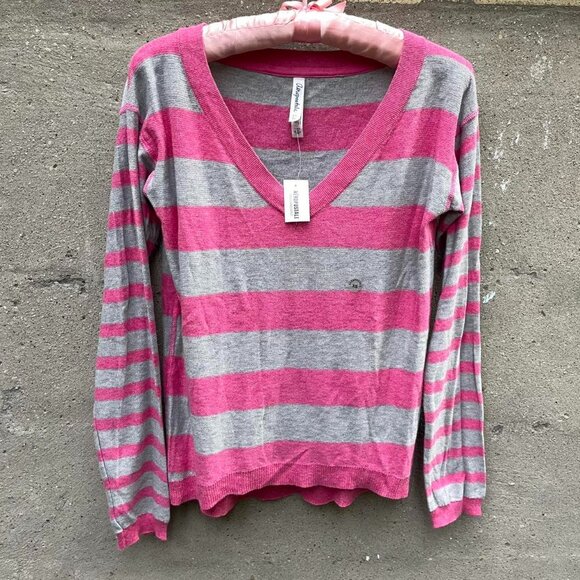 2000s Aeropostale Pink and Grey Striped V-Neck Top - Picture 1 of 6